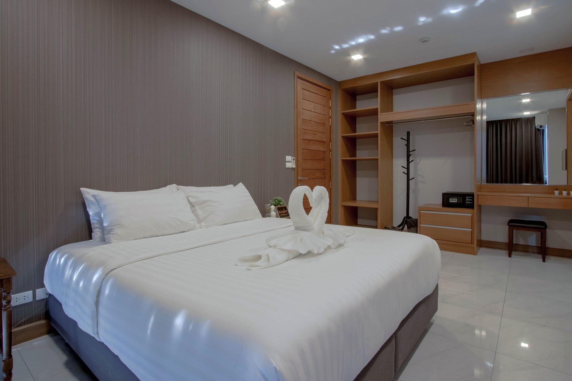 Kepler Residence Bangkok Extérieur photo