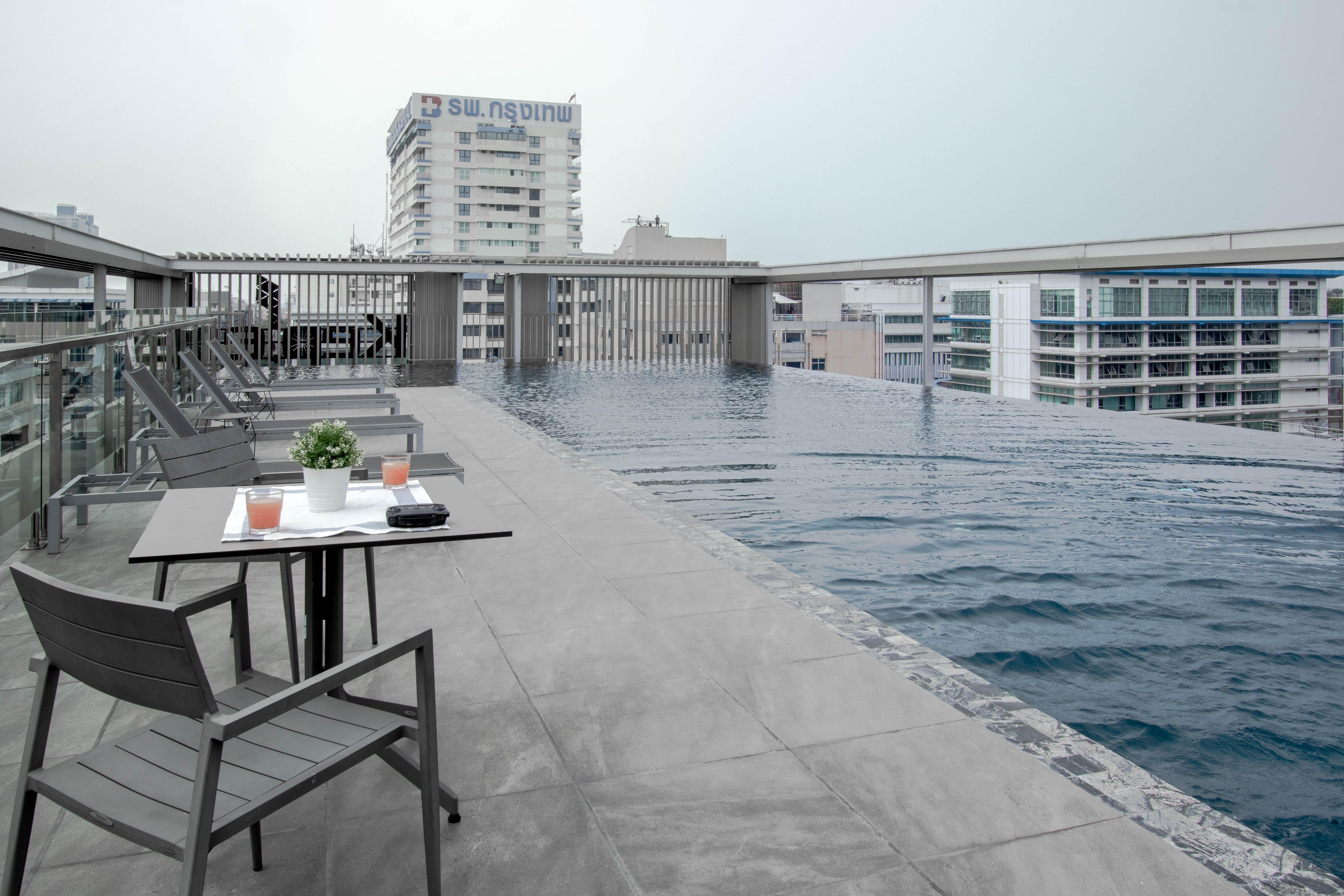Kepler Residence Bangkok Extérieur photo